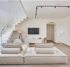 4 bedroom villa with pool, Castellammare del Golfo, sleeps 8-10